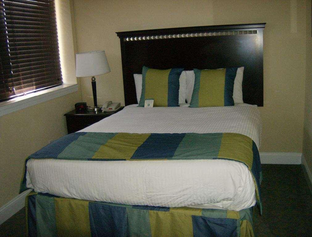 19 Atlantic Hotel Virginia Beach Ruang foto