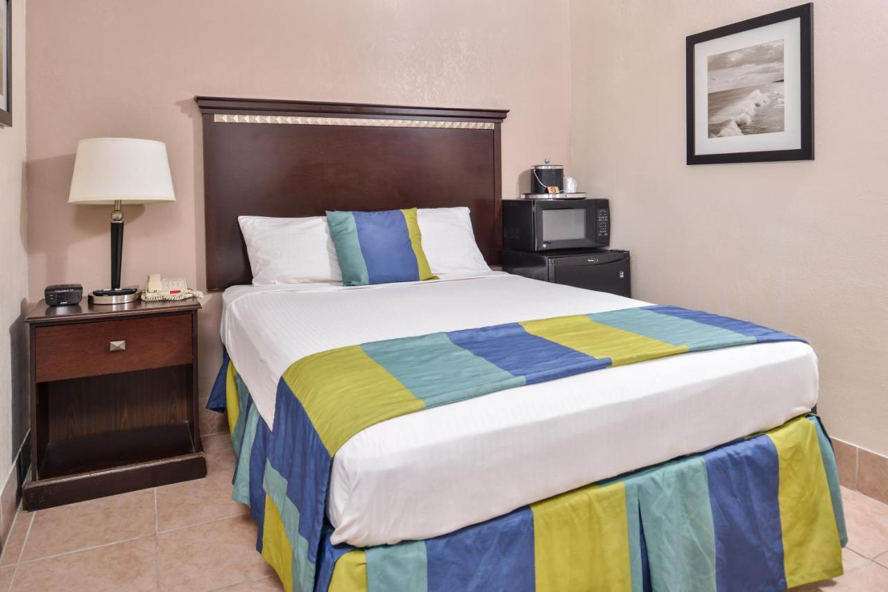 19 Atlantic Hotel Virginia Beach Bagian luar foto